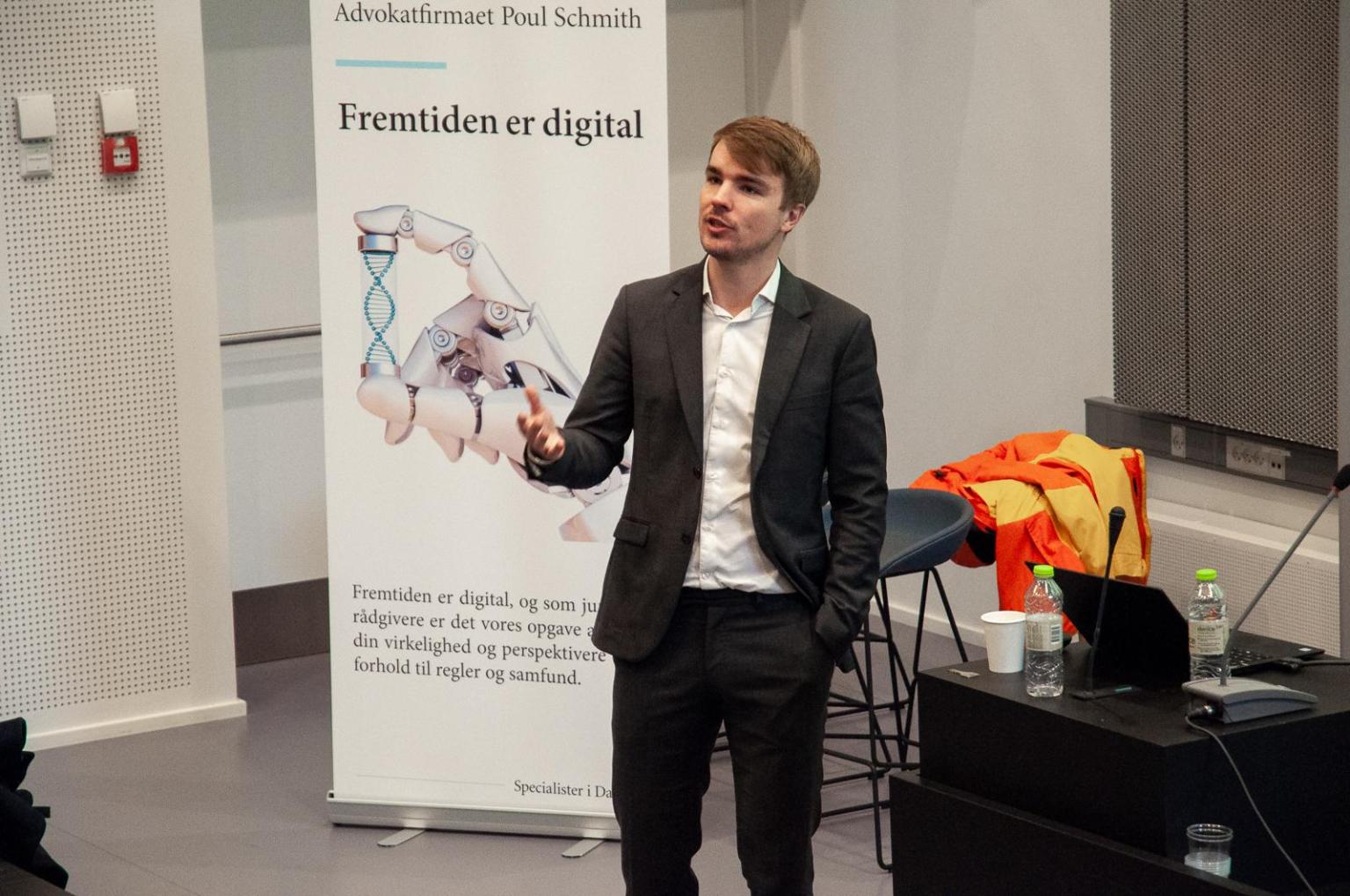Markus speaking at Techfestival at the University of Copenhagen